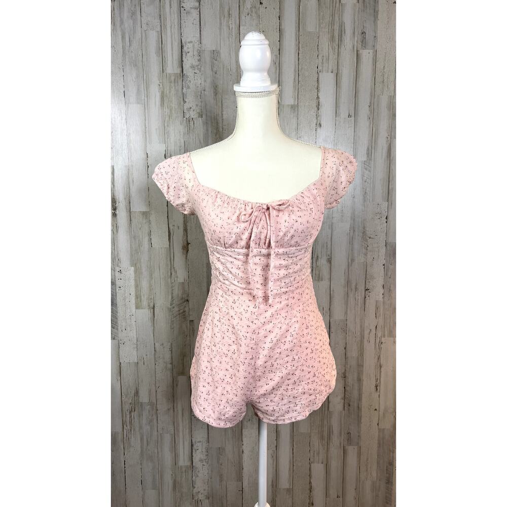 Princess Polly Pink Milkmaid Rouched Romper Women's‎ Size 4 Short Sleeve Floral